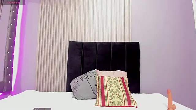 Sex samantha online show from December 22, 1:33 pm