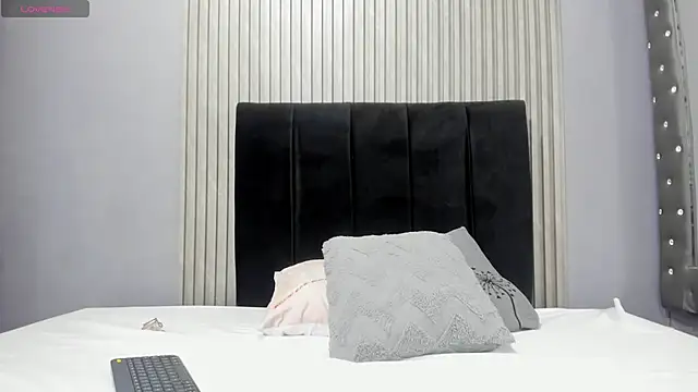 Sex samantha online show from April 14, 3:33 am