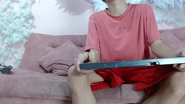 spicy adonhis online show from November 10, 12:10 pm