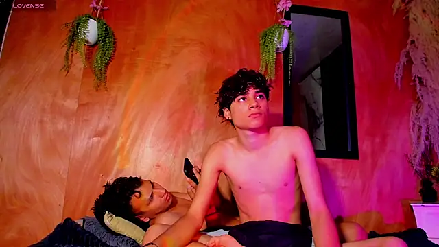 spicy adonhis online show from February 21, 1:35 pm