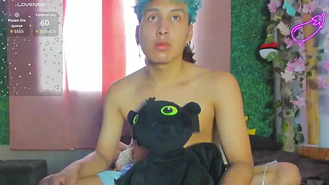 spicy adonhis online show from September 18, 1:25 pm