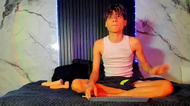 spicy adonhis online show from November 22, 12:59 pm