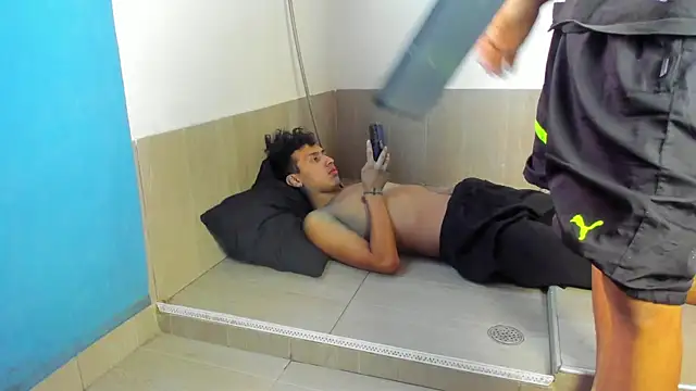 spicy adonhis online show from November 2, 7:30 pm