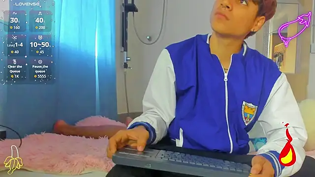 spicy adonhis online show from October 27, 12:39 pm