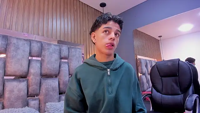 owen  johnson online show from March 12, 11:47 am