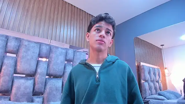 owen  johnson online show from March 23, 11:43 am