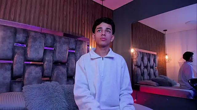 owen  johnson online show from February 1, 12:03 pm