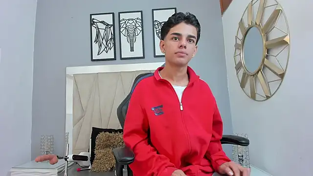 Snapshot of owen__johnson chatting on September 30, 12:11 pm owen johnson online show from September 30, 12:11 pm