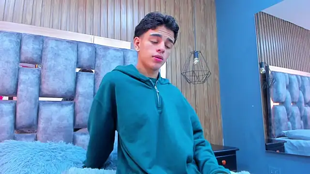 Snapshot of owen__johnson chatting on November 29, 12:05 pm owen johnson online show from November 29, 12:05 pm