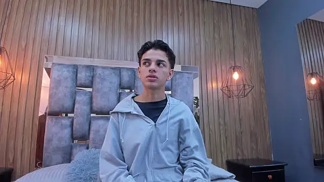 owen  johnson online show from December 15, 12:00 pm