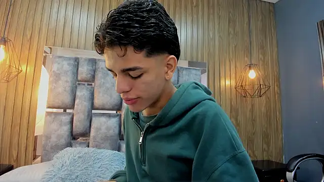 owen  johnson online show from February 24, 11:44 am