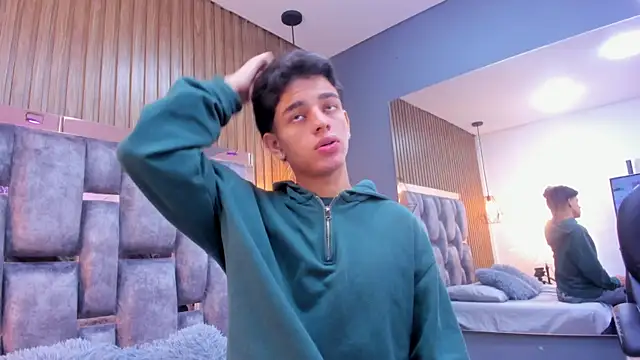 owen  johnson online show from March 29, 11:56 am