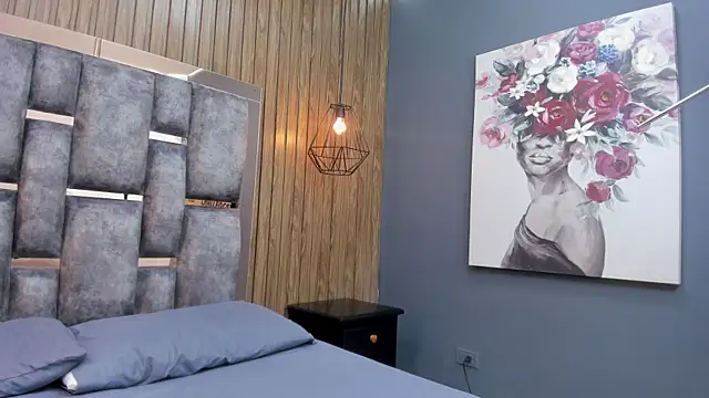 Snapshot of owen__johnson chatting on October 25, 11:53 am owen johnson online show from October 25, 11:53 am