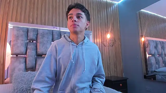 Snapshot of owen__johnson chatting on November 26, 12:05 pm owen johnson online show from November 26, 12:05 pm