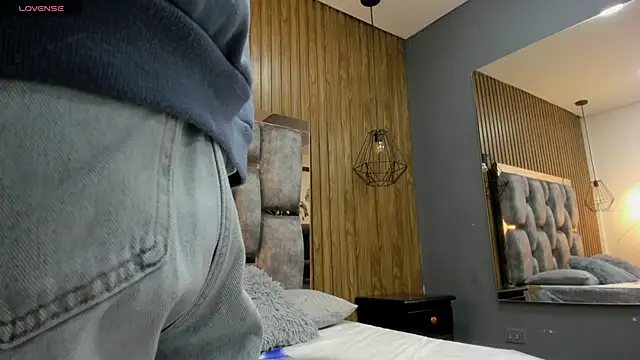 owen  johnson online show from February 26, 11:43 am