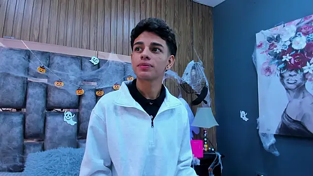 Snapshot of owen__johnson chatting on November 3, 12:20 pm owen johnson online show from November 3, 12:20 pm