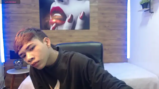 nathanclay online show from February 5, 3:13 am