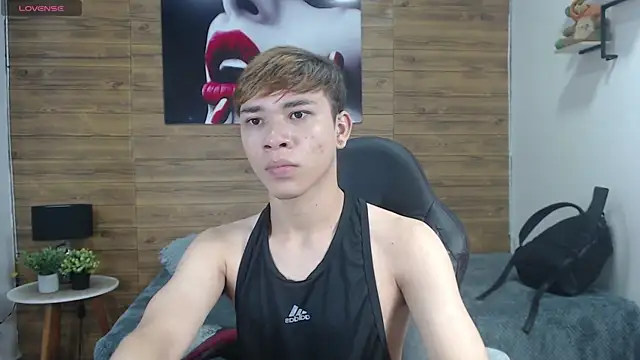 nathanclay online show from April 12, 4:16 am