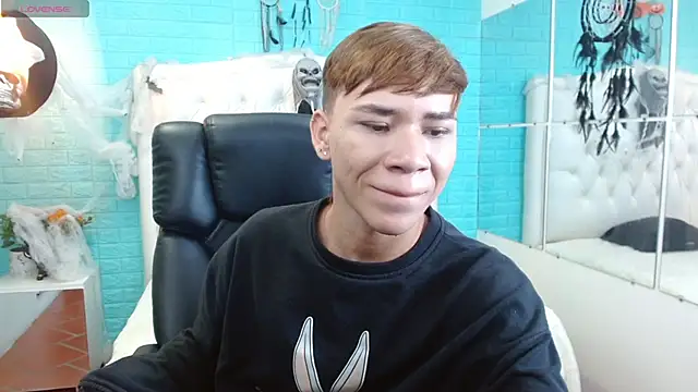 Snapshot of nathanclay chatting on November 2, 3:33 am nathanclay online show from November 2, 3:33 am