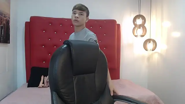 Snapshot of nathanclay chatting on November 22, 3:49 am nathanclay online show from November 22, 3:49 am