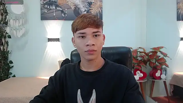 Snapshot of nathanclay chatting on December 2, 3:30 am nathanclay online show from December 2, 3:30 am