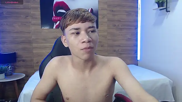 nathanclay online show from March 11, 3:22 am