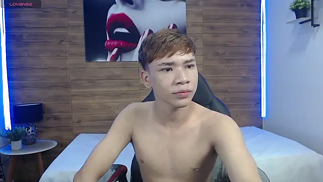 nathanclay online show from March 13, 3:55 am