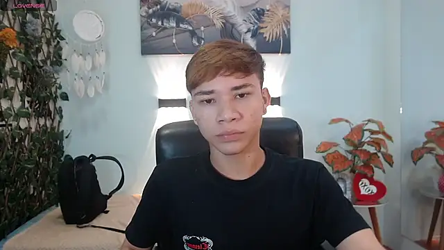 Snapshot of nathanclay chatting on December 16, 3:55 am nathanclay online show from December 16, 3:55 am