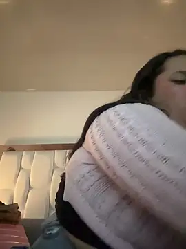 SamanthaDiamonds  online show from October 2, 12:36 am