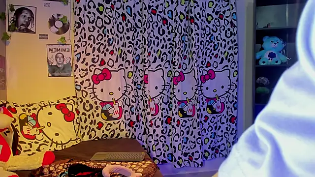 Snapshot of thania_777 chatting on October 30, 10:50 pm thania 777 online show from October 30, 10:50 pm