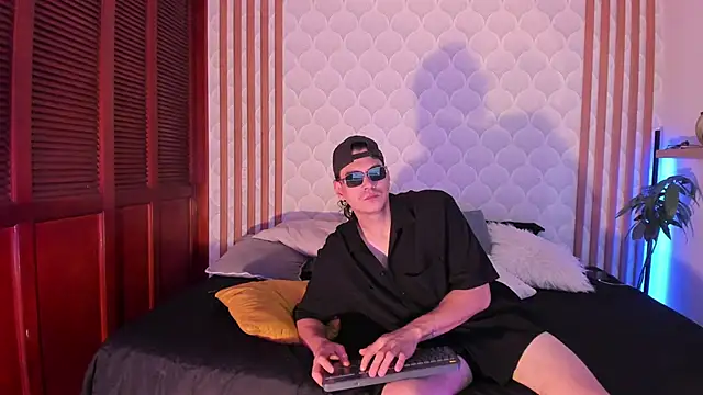 Cristian blaze online show from April 10, 6:04 pm