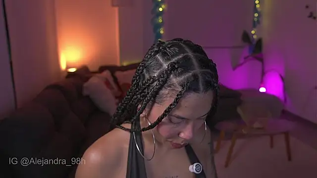 kyria 1 online show from December 18, 12:49 am