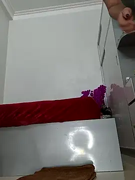 Jess-Thuy online show from February 20, 8:16 am