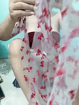 Jess-Thuy online show from October 28, 1:50 am