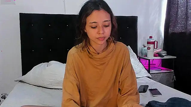 brisazanes online show from May 1, 2:44 pm
