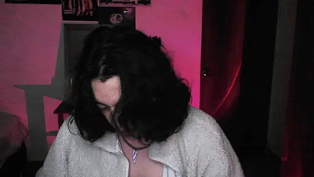 Snapshot of Deny__v chatting on March 29, 3:19 am Deny v online show from March 29, 3:19 am