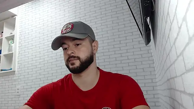 BombeiroHotx online show from December 5, 7:34 pm