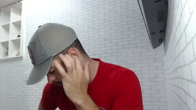 BombeiroHotx online show from February 10, 7:35 pm