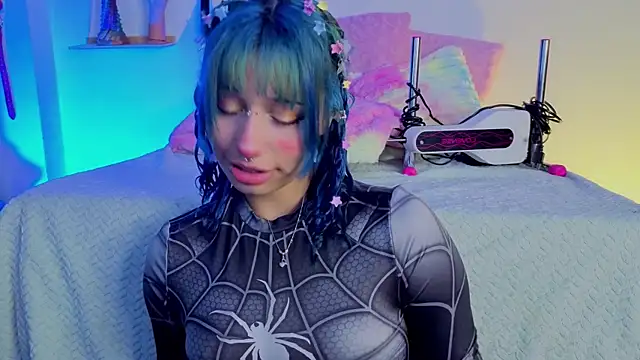 zoelight18 online show from February 12, 3:28 am