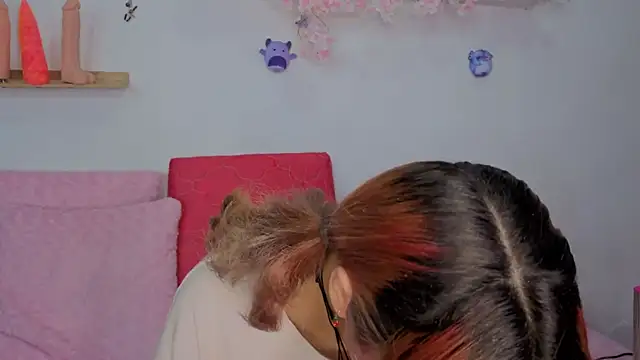 zoelight18 online show from October 26, 9:20 am