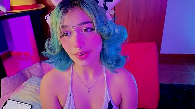 zoelight18 online show from May 9, 1:20 am