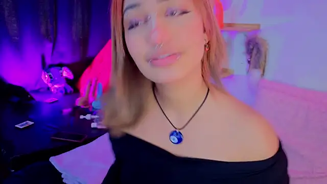 zoelight18 online show from November 22, 5:12 pm