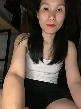 Snapshot of MinHiNi chatting on October 5, 4:31 pm MinHiNi online show from October 5, 4:31 pm