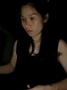 Snapshot of MinHiNi chatting on October 4, 4:30 pm MinHiNi online show from October 4, 4:30 pm