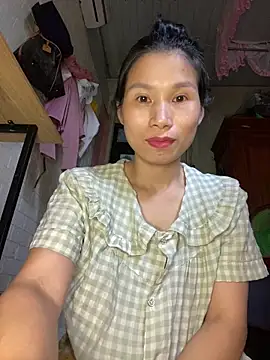 Snapshot of MinHiNi chatting on September 13, 6:35 am MinHiNi online show from September 13, 6:35 am