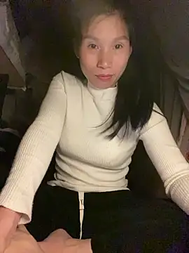 Snapshot of MinHiNi chatting on November 3, 3:59 pm MinHiNi online show from November 3, 3:59 pm