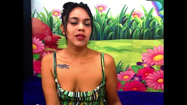 indiandesire4u69 online show from October 25, 8:53 pm