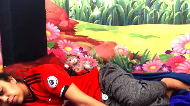 indiandesire4u69 online show from November 1, 1:12 am