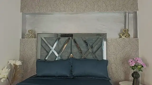  DantFox  online show from December 3, 8:08 pm