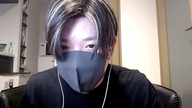 Mei-Tanaka online show from September 25, 1:50 pm